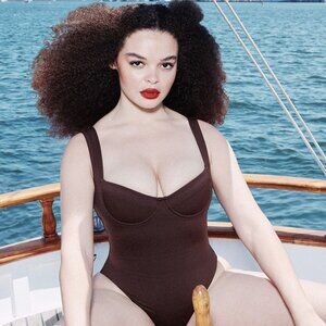 SKIMS Shaping Swim Underwire One Piece Cocoa Womens XXS‎